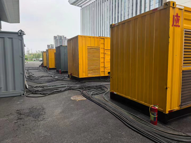 理县不同季节柴油发电机组保养有哪些注意事项？