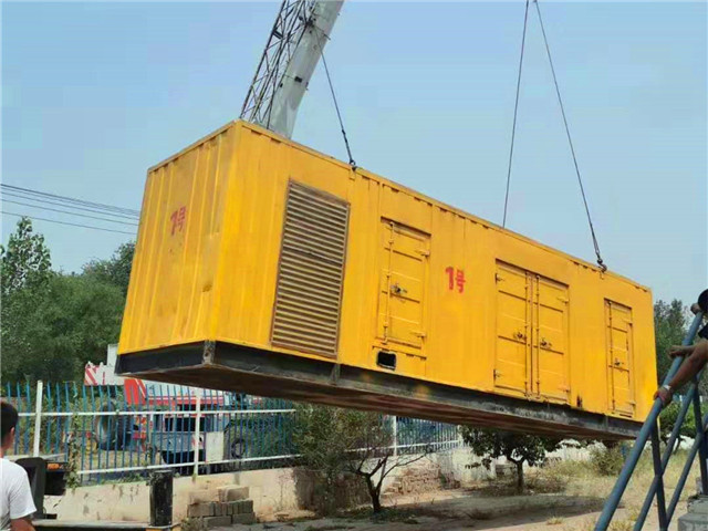 理县300KW柴油发电机组油耗是多少?